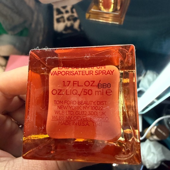 Tom Ford Bitter Peach Eau de Parfum - Vibrant Orange - Picture 3 of 3